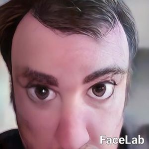 Meet your Posher, Quinn